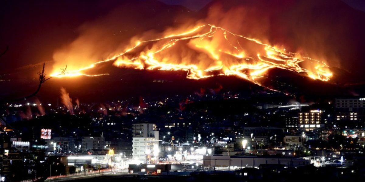 日本最大級の火の祭典　第50回記念　扇山火まつり